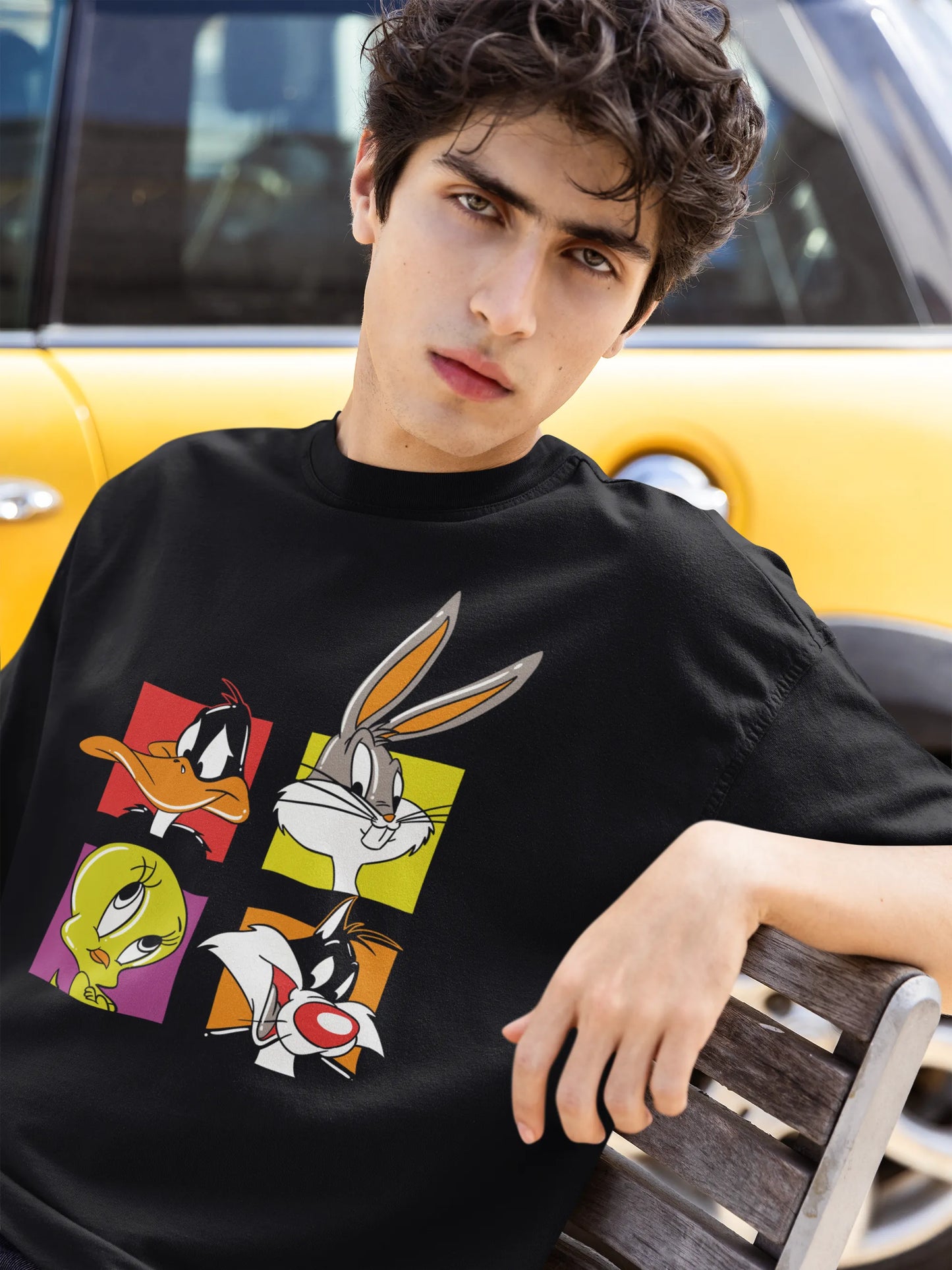 LOONEY TUNES OVERSIZED TSHIRT